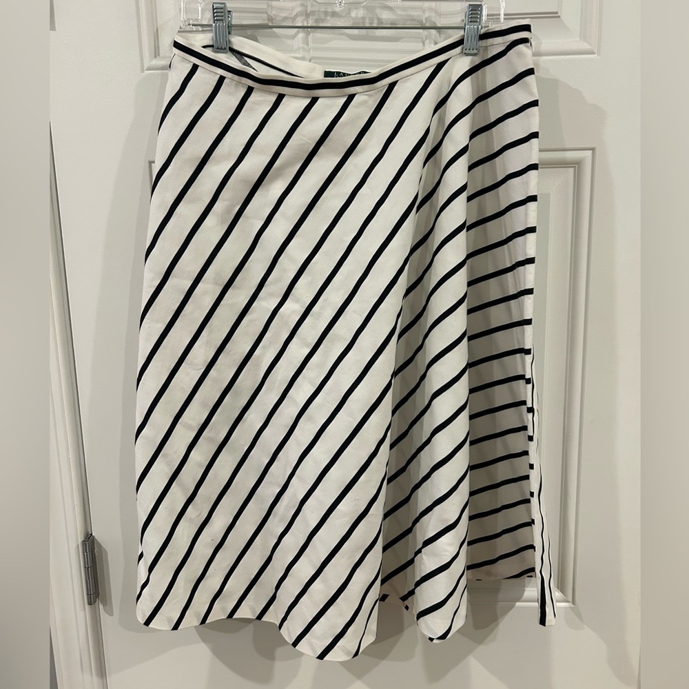 Lauren - Ralph Lauren A Line Skirt Striped Black & White Size 12